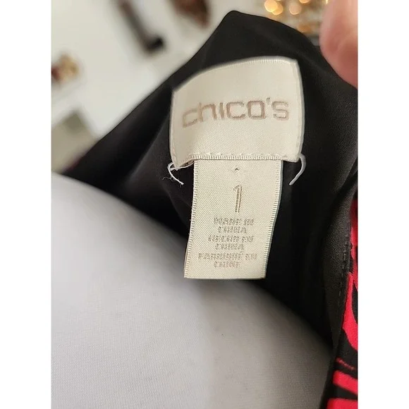 Chicos Womens Long Sleeve Blouse Size 1  Black & Red Floral Sheer‎ - Picture 4 of 4